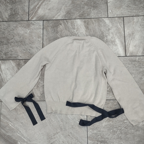 J. Crew Tie Bell Sleeve Sweater Blouse M - Picture 9 of 9